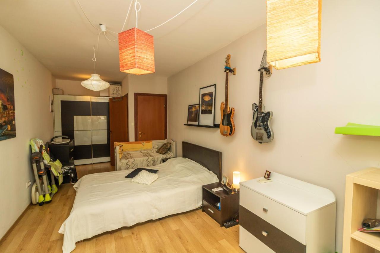 Tsar Guitar Aprt / Metro Station Apartment Sofia Bagian luar foto